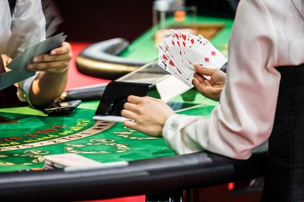 Holiday lucky numbers bonus payouts on dyeowokopizz